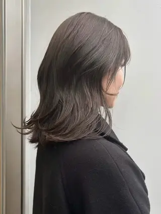 ミディアム 🍑透明感hair ・NENE🍑のヘアスタイル