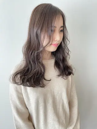 セミロング カラー 安藤 佑衣のヘアスタイル