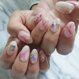 ネイル QULEONAIL所属・大城 裕麻のネイルデザイン