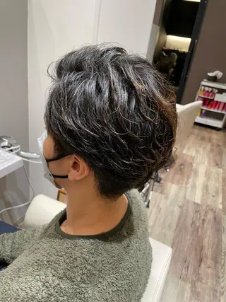 ショート パーマ k-twoたき✨艶感 カラー/美髪矯正のヘアスタイル