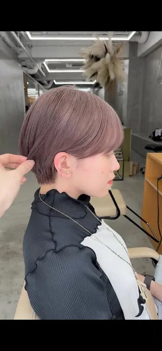 ショート カラー 🌿似合わせブリーチ 松本朋幸🌿のヘアスタイル