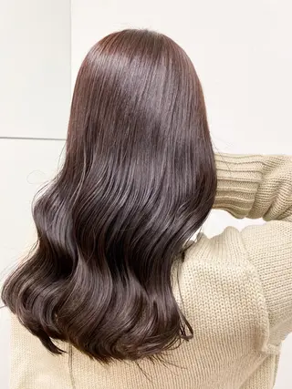 セミロング カラー 岩崎 昭憲のヘアスタイル