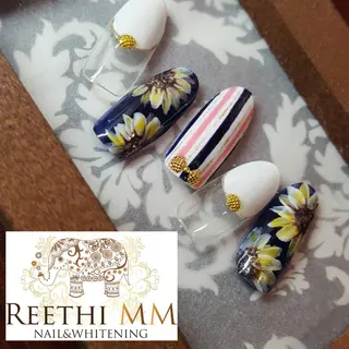 ネイル ネイリスト riiisaのネイルデザイン