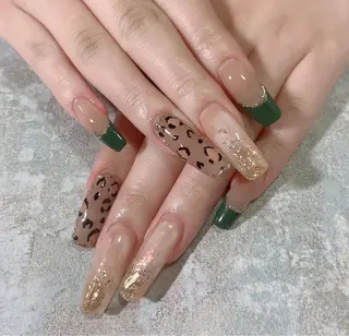 ネイル AMIRA Aのネイルデザイン