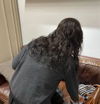 ロング カラー オリーブ/縮毛♡ Natsuno🩰のヘアスタイル