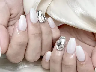 ネイル Hanya 🌈のネイルデザイン