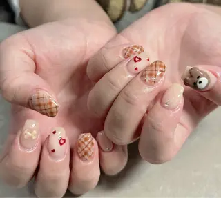 ネイル LAVISH nanamiのネイルデザイン