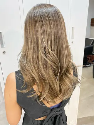 セミロング Bear(ベア)所属・KYOKO 【Bear】のヘアスタイル