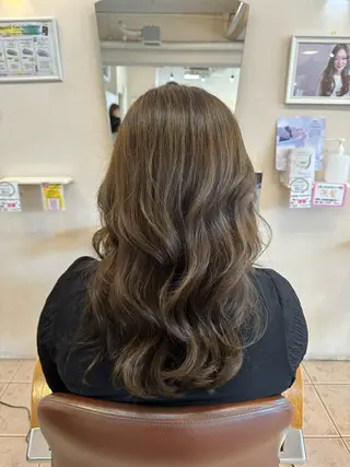 カラー 福山 凪沙のヘアスタイル