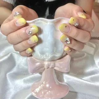 ネイル e-up by boss所属・e-up nail Arisaのネイルデザイン