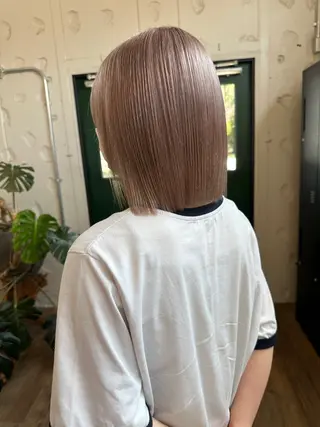 ミディアム 若井 媛愛のヘアスタイル