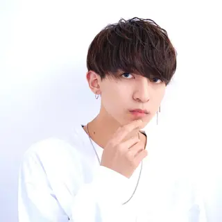 ショート メンズ スパイラル波巻き パーマ井本汰壱のヘアスタイル