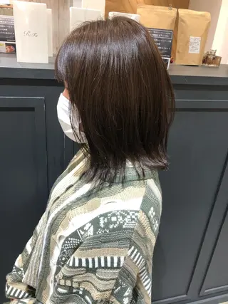 ミディアム 細沼 葵のヘアスタイル