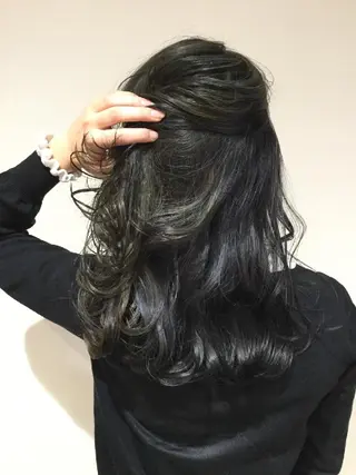 カラー ブリーチ/ヘアケア/ 艶髪/イギチハルのヘアスタイル