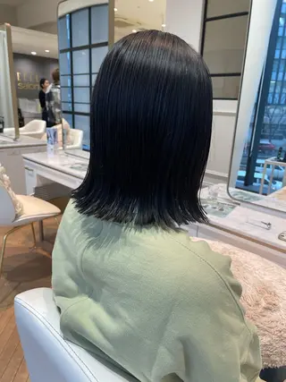 ミディアム ELLE salon サエのヘアスタイル