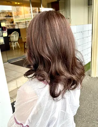 ミディアム カラー 美容室 Jフィドルファドル所属・わきた かずなのヘアスタイル