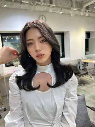 ロング カラー 韓国ヘア/レイヤー Yan✂︎のヘアスタイル