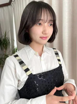 ショート revie所属・中村 友美のヘアスタイル
