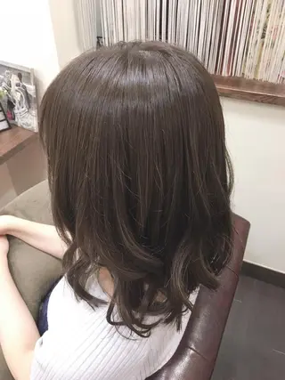 セミロング カラー soto所属・安藤 芽衣のヘアスタイル