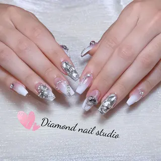 ネイル Diamond 🧚🏻‍♀️のネイルデザイン
