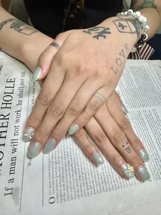 ネイル コウ ヨウのネイルデザイン