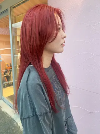 ロング あいさ🤍ムラ無しカ ラー🤍のヘアスタイル