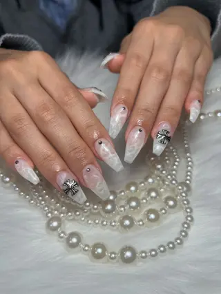 ネイル DEMAIN- 🌹のネイルデザイン