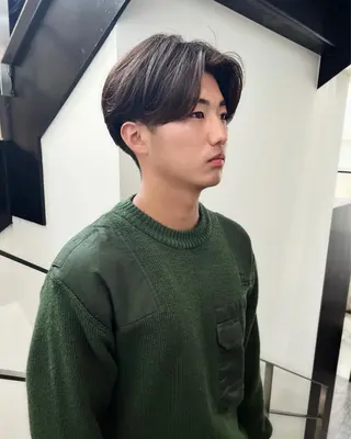 パーマ メンズ Qin shaire salon 原宿verno店所属・【センターパート】 ETO／江藤翼の眉毛・アイブロウイメージ