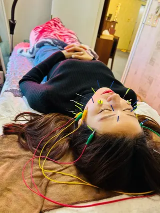 美容鍼灸サロン mahoroba院長のエステ・リラクイメージ