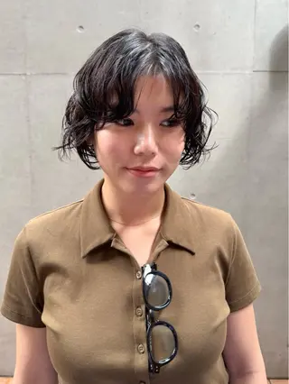 ショート カラー パーマ 大橋 芽衣のヘアスタイル
