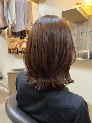 カラー 三品 早妃のヘアスタイル