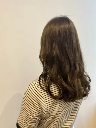 セミロング カラー 🎀ブリーチなし 透明感🎀yuhiのヘアスタイル