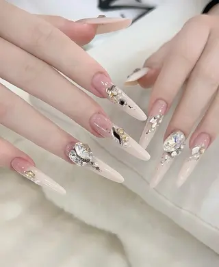 ネイル 美雪エステサロン所属・美雪 エステのネイルデザイン