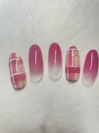 ネイル total salon fu-a'[フーア]所属・佐藤 芽衣のネイルデザイン