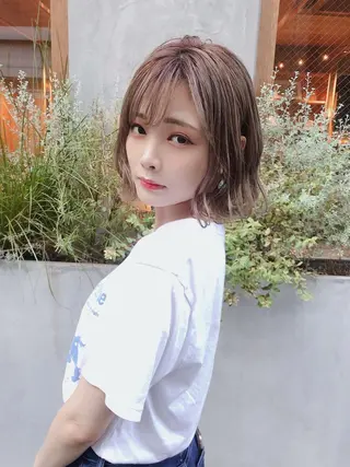 ショート カラー ヘアアレンジ tre/e'所属・橋本 昇平のヘアスタイル