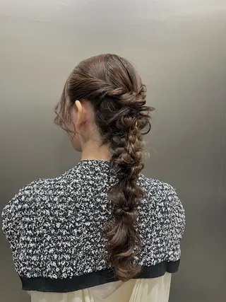 ロング ヘアアレンジ ウスイマイコ カット/ケアカラーのヘアスタイル