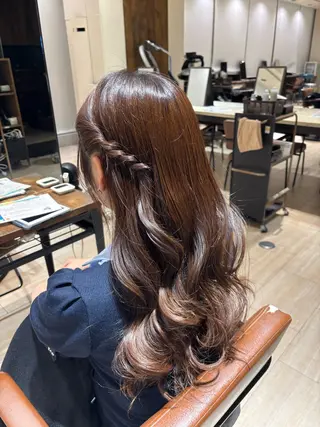 セミロング ヘアアレンジ 穂積 未優のヘアスタイル