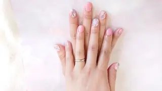 ネイル 高橋 春菜のヘアスタイル