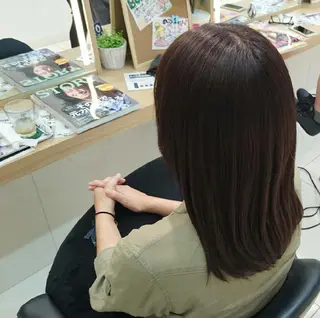 ロング カラー 透明感ハイライト◎ 伊藤夏海のヘアスタイル