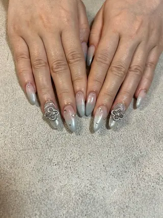 ネイル amunail所属・浦川 歩のネイルデザイン