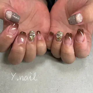 ネイル Y. nailのネイルデザイン