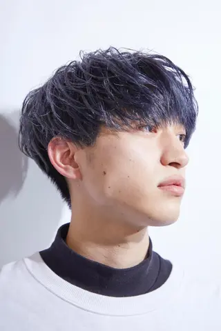 ミディアム 🐲日比 佳典🐲のヘアスタイル