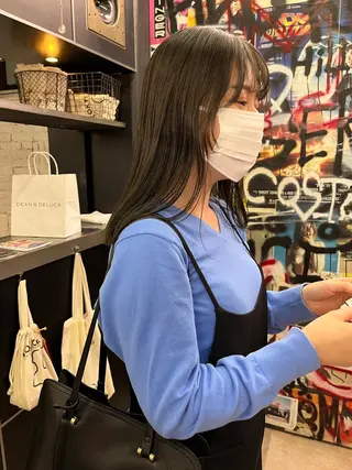 セミロング カラー NOUN所属・eri kinjoのヘアスタイル