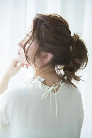 カラー 岩渕 由里香のヘアスタイル