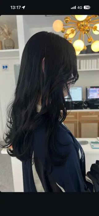 ロング LOMARLIE Karenのヘアスタイル