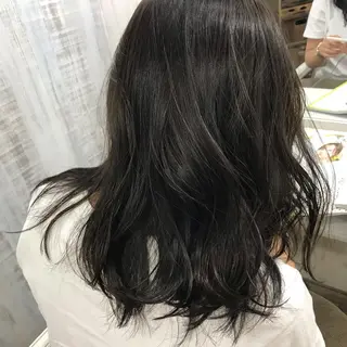セミロング ネモトメイナ🌿 今月末で退職しますのヘアスタイル