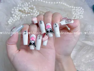 ネイル リリ 奈🎀のネイルデザイン