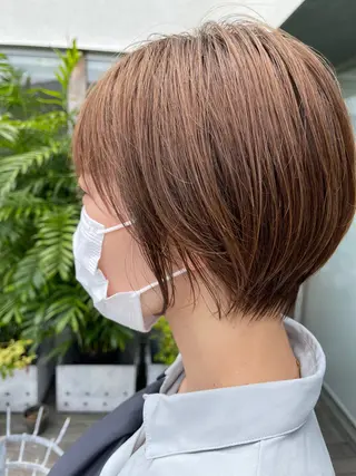 ショート 市川 瞳のヘアスタイル