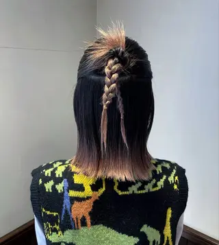 ミディアム 杉山 亜未のヘアスタイル