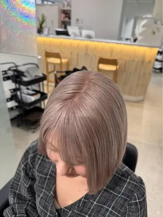 ミディアム AO所属・艶々ペールハイトーン 🫧🦋/YUINAのヘアスタイル